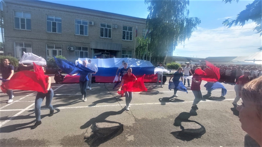 f465aad7-0fd8-48e3-b819-542e3d9101d0.jpg f465aad7-0fd8-48e3-b819-542e3d9101d0.jpg